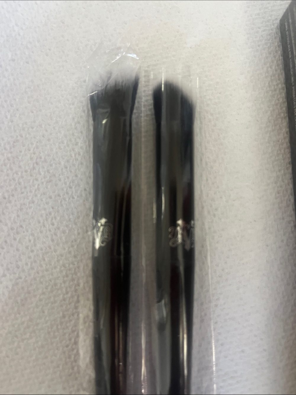 Set of 3 Kat Von D Makeup Brushes - #’s 35, 40, and 4 - Picture 4 of 4
